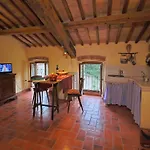 Casa vacanze Raffinee With Pool Views Umbertide